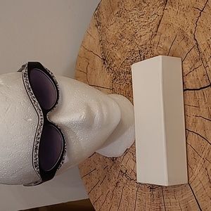 Anna Sui sunglasses made in Italy